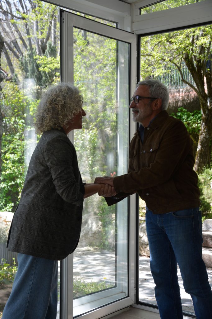 Estaremos encantados de recibiros en Lighthouse Gallery, meeting boutique en Cercedilla